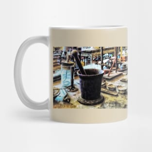 Chemists - Mortar and Pestle in Chem Lab Mug